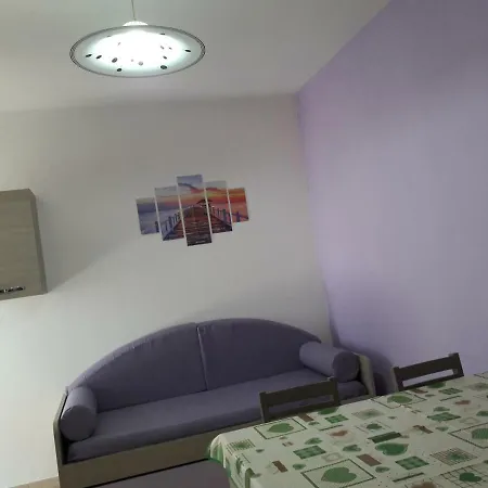 Domus Pandora Apartment *